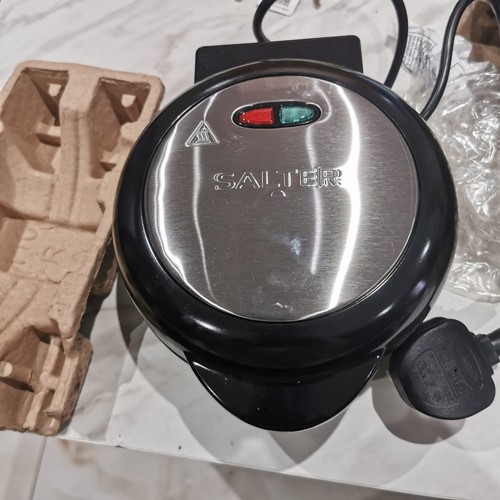 Salter omelette maker - omelette,