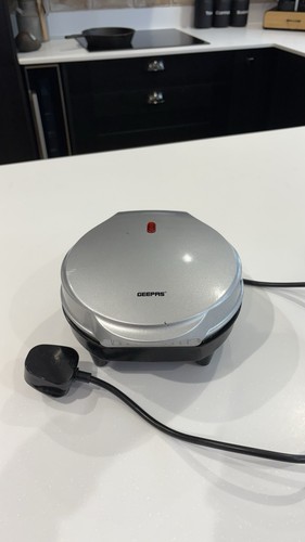 Geepas 700w electric omelette - geepas,